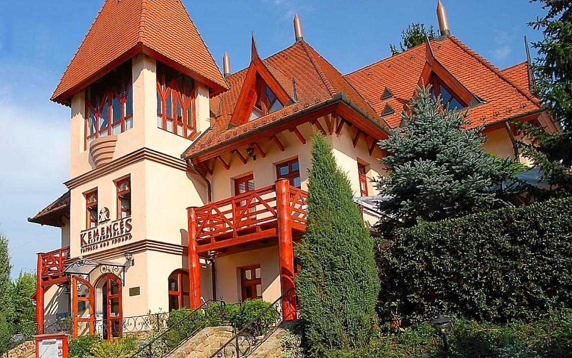 Tapolca Fogado Bed & Breakfast Miskolc Exterior photo