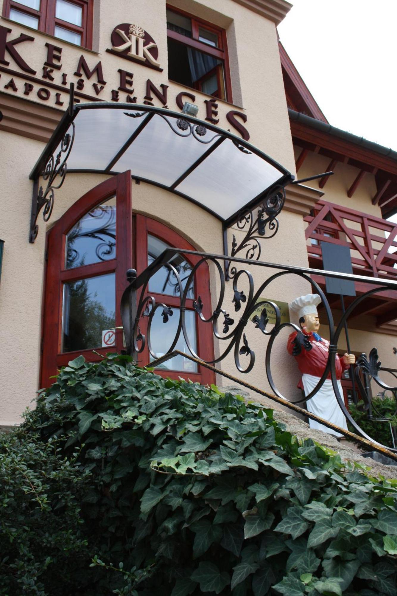 Tapolca Fogado Bed & Breakfast Miskolc Exterior photo