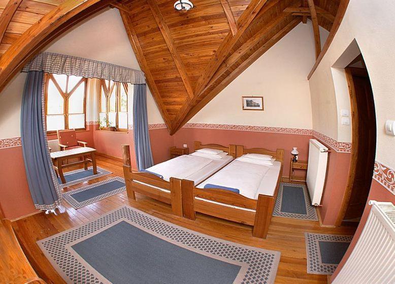 Tapolca Fogado Bed & Breakfast Miskolc Room photo